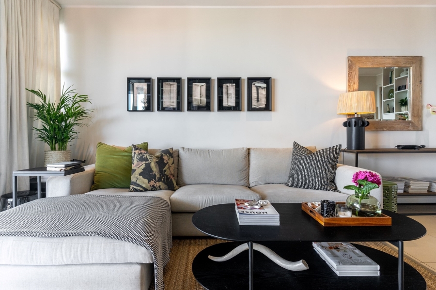 2 Bedroom Property for Sale in Sea Point Western Cape